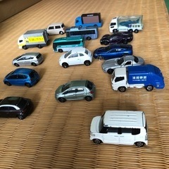 トミカ　まとめて　19台
