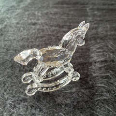 スワロフスキーの可愛い木馬！