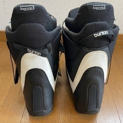 スノーボードブーツの画像