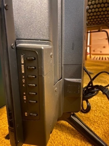 テレビ　山善　キュリオム　QRS-32S2K 32V型