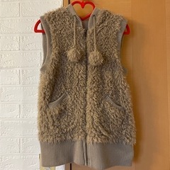 12/30まで　モコモコベスト❤フード付き