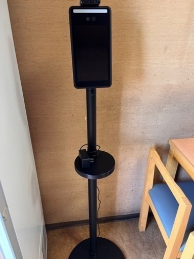サーマルカメラ  非接触型検温機