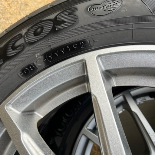 205/55R16 サマータイヤバリ溝！PCD100！　プリウス等に！