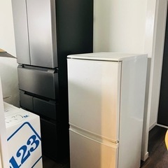 冷蔵庫　右の方
