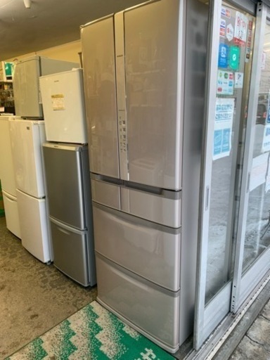 万代店　HITACHI 6ドア冷蔵庫　R-SF57ZM