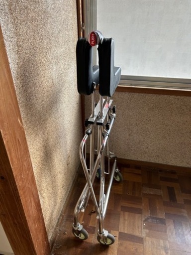 5000円　歩行補助器(アルコー・折りたたみ式)1S型