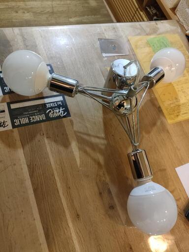 リビング　照明器具
