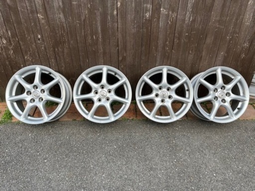 トヨタ純正アルミホイール