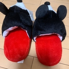 ミッキーマウスのかわいいスリッパの画像