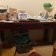 引越しのため家具をもらって下さい