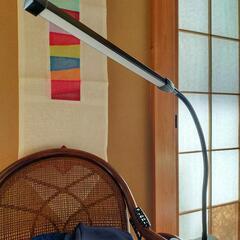 取引中。どこでも取付可能。可変調光型ライト