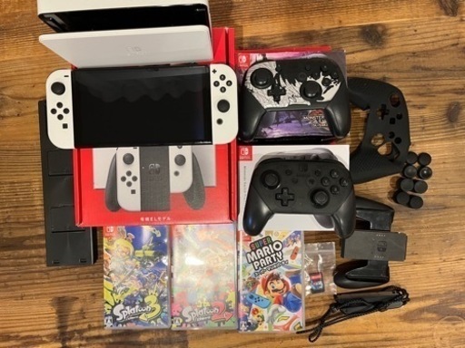 任天堂Switch スイッチ　有機EL　純正プロコン2個　ソフト4本　おまけ