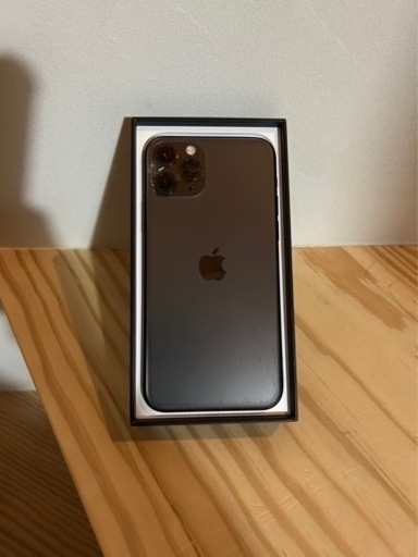 iPhone11pro割れあり