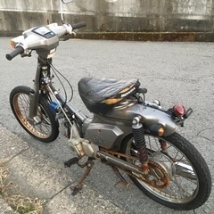 ホンダ　スーパーカブ50   角目　書類付レストアベース車の画像