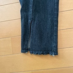 新品タグ付きINGNIブラックパンツ定価3899の画像