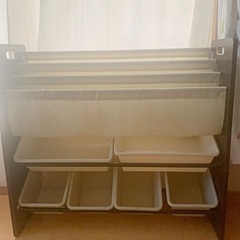 収納ラック　子ども部屋　大量