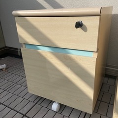 学習机用ワゴン　2個