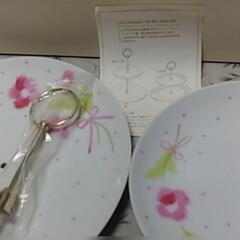 TID BIT TRAY SET デザートオードブル2段トレイ皿　未使用　箱入りの画像