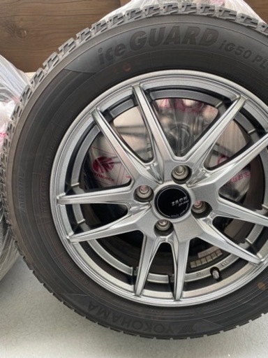スタッドレスタイヤ&ホイール　NISSANキューブ等