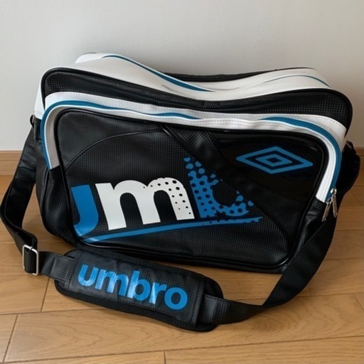 umbro  アンブロ  エナメルバッグ