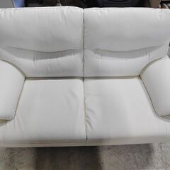 ニトリ　Nシールドキャッツ3　合皮張り　白　２人掛けソファー 『中古美品』の画像