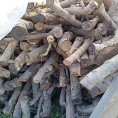 ★　リンゴ小枝　薪ストーブ　乾燥薪　キャンプ薪　５０キロ単位　3500円の画像