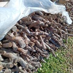 ★　リンゴ小枝　薪ストーブ　乾燥薪　キャンプ薪　５０キロ単位　3500円の画像