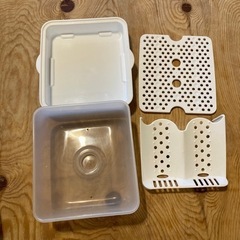 【お話中】哺乳瓶レンジ消毒器の画像