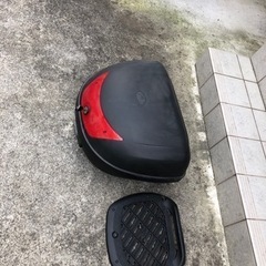 バイクのトップケース受付終了しました