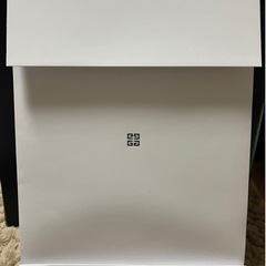 【新品】GIVENCHY プレゼント用？封筒タイプの画像