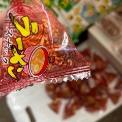 お菓子の空き箱＆ヤングドーナツ8個＆ラーメンスナック49個＆ジントックゼリー7つの画像