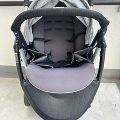 コンビ スルーラー ベビーカー の画像