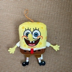 スポンジボブのぬいぐるみ