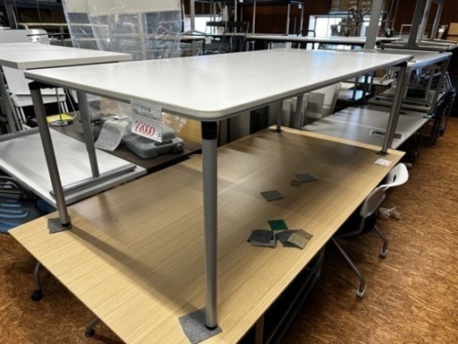 コクヨ　テーブル　幅2100 奥1000 高さ720mm BT-500シリーズ　定価7万