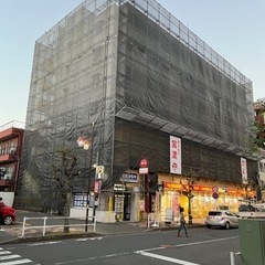 【足場施工スタッフ】令和4年に出来たばかりの若い会社です♪事業拡大の為スタッフ大募集！未経験者でも日給13000円！寮有ります！の画像