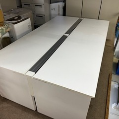 コクヨ　フリーアドレス　大きい机　幅2400 奥行き1400 高さ720mm