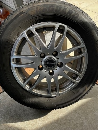 スタッドレスタイヤ