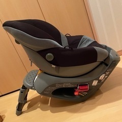 チャイルドシート　エールべべの画像