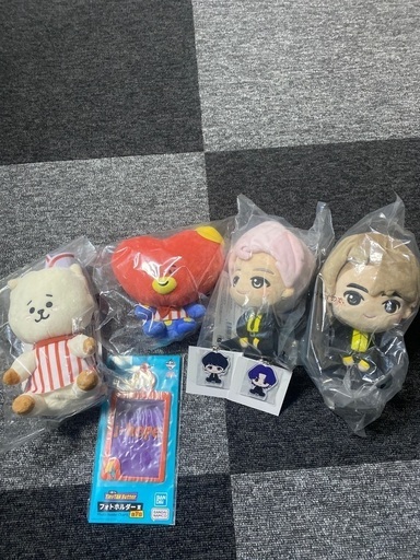 BTSぬいぐるみとキーホルダー