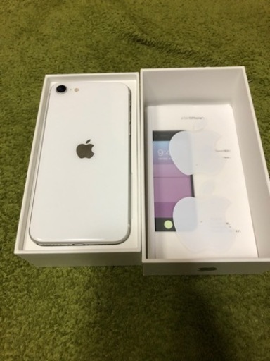 iPhone SE (第2世代) SIMフリー 64GB ホワイト