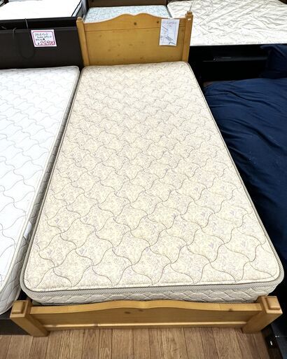 シングルベッド