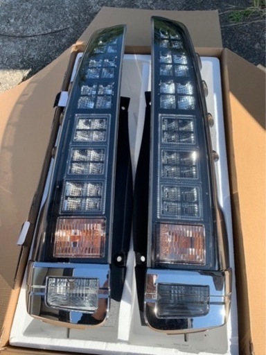 80ヴォクシー テールランプ(ユニットセット)