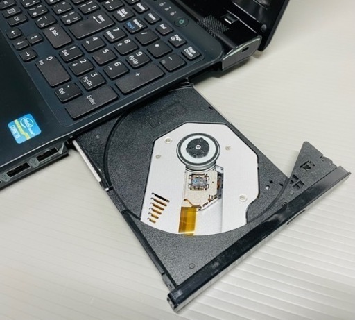 【受け渡し先決定済み】配送可！　年賀状　新品SSD、Windows11搭載　SONY製ノートパソコンVAIO　ブルーレイ、カメラ、Bl