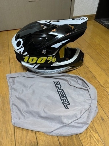 ONEAL オフロードヘルメット