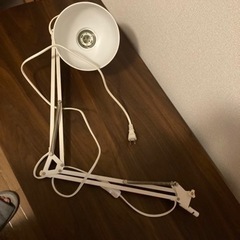イケア　テーブルランプ