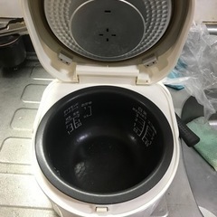 炊飯器の画像