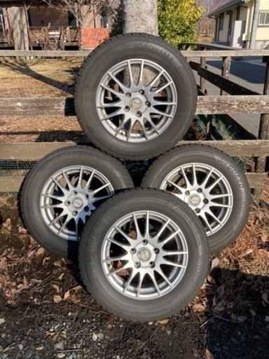 スタッドレスタイヤ　アルミホイルセット