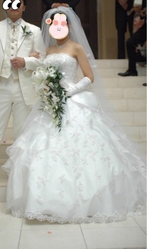 【値下げ】タカミブライダルウエディングドレス(パニエ付)