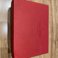 未使用品　VALENTINO ロックスタッズ 三つ折り財布の画像