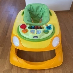 お取り引き中★chicco ベビーウォーカー　折り畳み式ベビー歩行器の画像